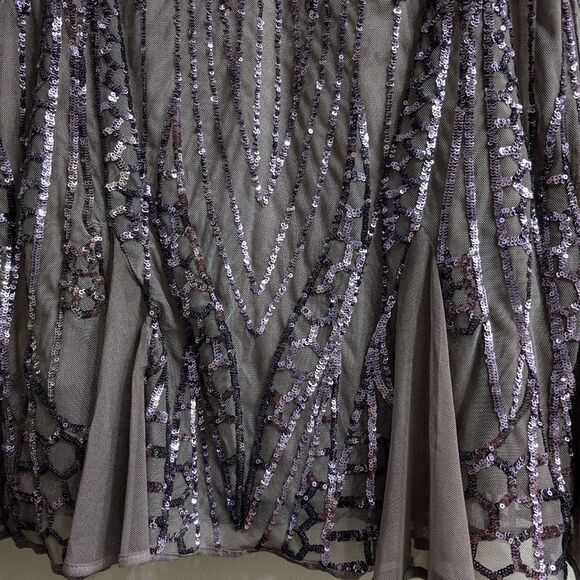 R&M Richards gorgeous plum color sequin dress size 10 - Picture 9 of 14